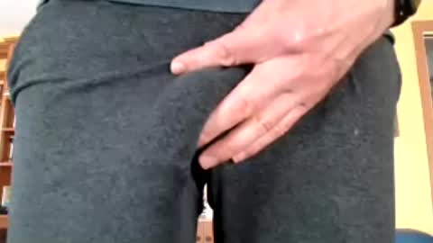 Snapshot of hung_hot_fit10 chatting on July 11, 2026, 6:43 pm Big uncut cock dripping online show from July 11, 2026, 6:43 pm