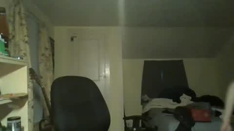 Snapshot of hung_rtz chatting on November 15, 2025, 11:18 am hung_rtz online show from November 15, 2025, 11:18 am