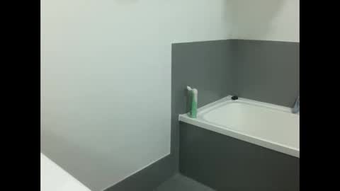 Fit hung nude online show from January 8, 2025, 9:32 am