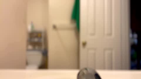 hungbwc99999 online show from September 28, 2025, 10:09 am