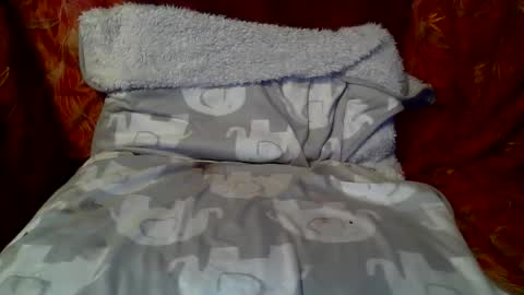 Snapshot of hungc2c420 chatting on May 22, 2026, 3:39 pm hung420boner online show from May 22, 2026, 3:39 pm