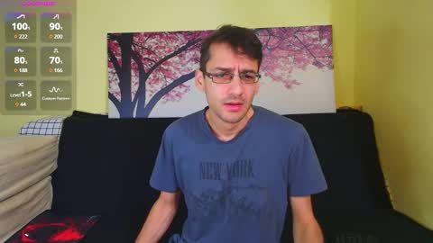 Snapshot of hungeddy chatting on October 25, 2025, 3:03 am Eddy online show from October 25, 2025, 3:03 am