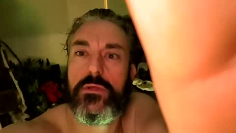 Snapshot of hungitalian40 chatting on July 14, 2026, 1:30 am hungitalian40 online show from July 14, 2026, 1:30 am