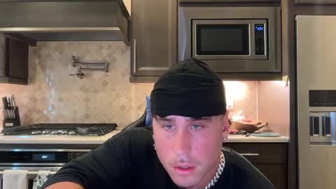 hungkingg22 online show from September 24, 2025, 4:32 pm