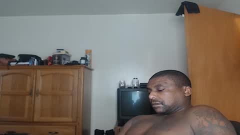Snapshot of hungluv1 chatting on November 19, 2025, 9:26 pm hungluv1 online show from November 19, 2025, 9:26 pm