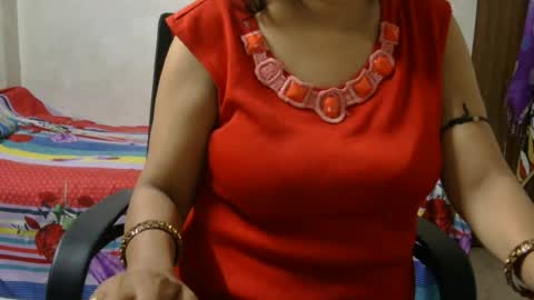 hungrymilf69 online show from July 23, 2026, 2:53 am