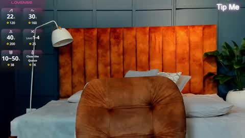 hunk_ryan online show from February 11, 2025, 3:51 pm