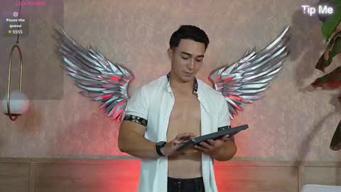 hunk_ryan online show from October 17, 2025, 12:30 pm