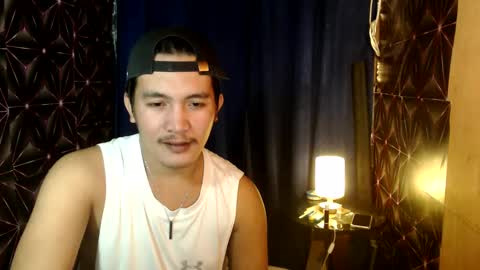 hunkylloyd online show from December 7, 2024, 2:46 pm