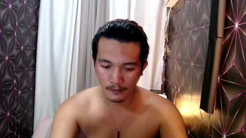 hunkylloyd online show from January 26, 2025, 2:03 am