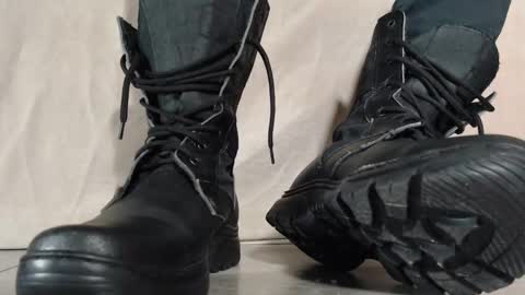  I AM NOT A DIRECTOR I AM THE BOSS            KINGDADDYSIRSTR8ALPHAMASTER online show from March 5, 2026, 1:18 pm