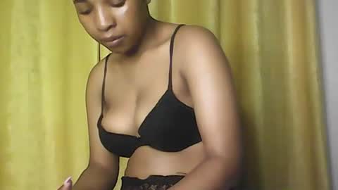 hunsweetpie online show from September 11, 2025, 3:28 am