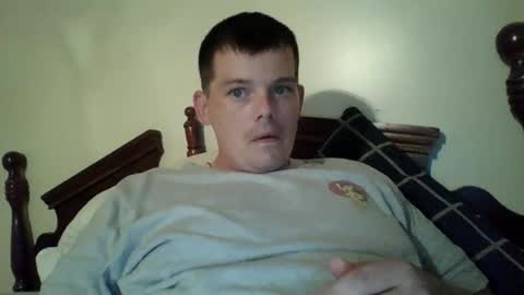 huntdog1221 online show from June 27, 2026, 2:38 am