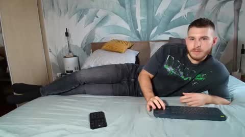 Hunter Bridges online show from November 26, 2025, 8:59 am