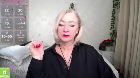 Irena online show from November 18, 2025, 3:38 pm