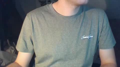 hunting_007 online show from February 19, 2025, 5:06 pm