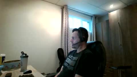 hurley7890 online show from October 8, 2025, 2:47 pm