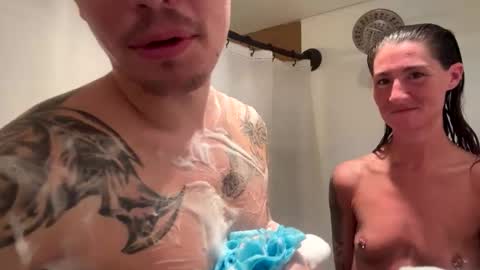 husbandandwife2011 online show from February 26, 2025, 6:54 pm