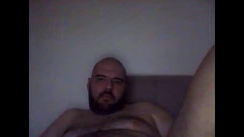Snapshot of hustlehardd chatting on December 4, 2024, 2:15 pm hustlehardd online show from December 4, 2024, 2:15 pm