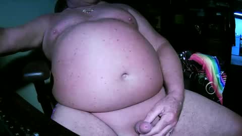 hwait121 online show from June 6, 2026, 4:28 am
