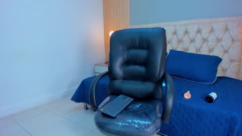 hxxyro online show from March 13, 2026, 1:40 pm