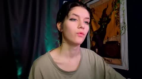 Snapshot of hyeon_jin chatting on January 4, 2025, 8:16 pm Hyeon Jin online show from January 4, 2025, 8:16 pm