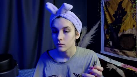 Snapshot of hyeon_jin chatting on February 8, 2025, 8:42 pm Hyeon Jin online show from February 8, 2025, 8:42 pm