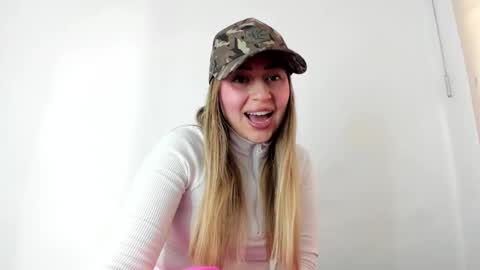 Hyun Joo online show from September 19, 2025, 6:52 pm