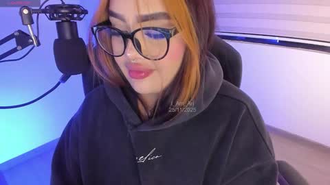 Ari online show from November 26, 2025, 2:12 am