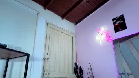 kelvis online show from January 13, 2026, 1:55 am