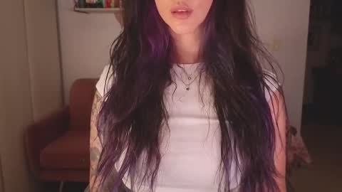 Lana Banana online show from December 1, 2025, 3:33 am