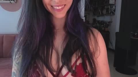 Snapshot of i_cant_believe_its_you chatting on February 17, 2026, 7:53 pm Lana Banana online show from February 17, 2026, 7:53 pm