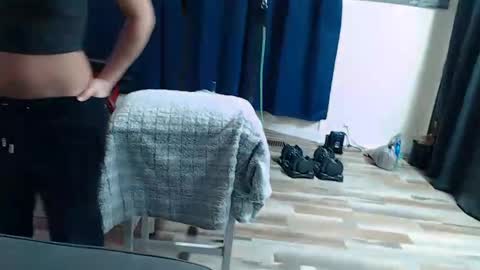 ShortStuff online show from December 18, 2024, 2:21 am