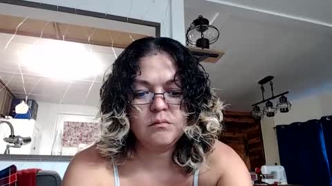 ShortStuff online show from January 21, 2025, 9:15 pm