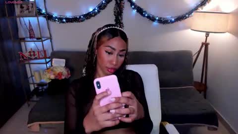 Lul  online show from December 19, 2025, 3:35 am