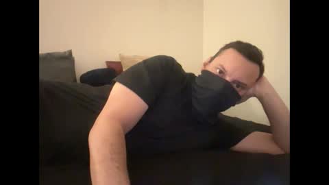 Snapshot of i_o_ro chatting on December 2, 2024, 1:03 am i o ro online show from December 2, 2024, 1:03 am