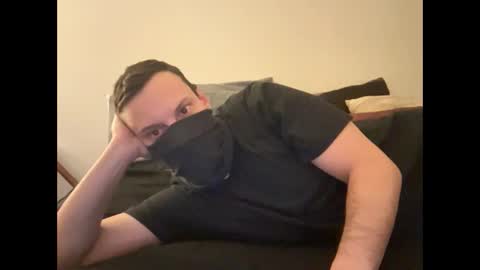 Snapshot of i_o_ro chatting on December 19, 2024, 6:01 am i o ro online show from December 19, 2024, 6:01 am