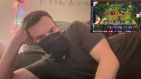 Snapshot of i_o_ro chatting on December 30, 2024, 5:15 am i o ro online show from December 30, 2024, 5:15 am