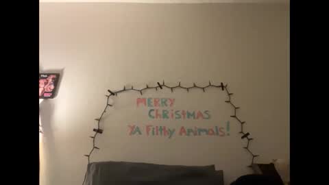 Snapshot of i_o_ro chatting on December 31, 2024, 2:19 am i o ro online show from December 31, 2024, 2:19 am