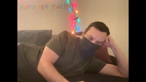 Snapshot of i_o_ro chatting on January 2, 2025, 6:40 am i o ro online show from January 2, 2025, 6:40 am