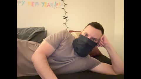 Snapshot of i_o_ro chatting on January 5, 2025, 9:59 am i o ro online show from January 5, 2025, 9:59 am