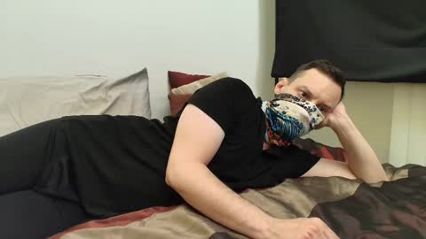 Snapshot of i_o_ro chatting on March 16, 2026, 5:44 am i o ro online show from March 16, 2026, 5:44 am