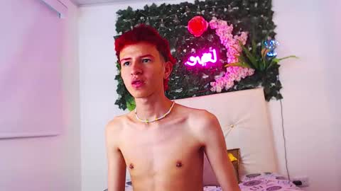 iam_lukas__ online show from October 16, 2025, 4:24 am