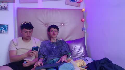 iam_lukas__ online show from January 7, 2026, 5:48 pm