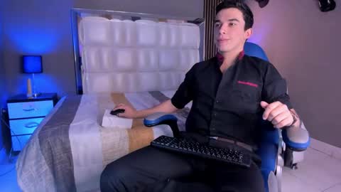 Snapshot of iam_mathias chatting on October 26, 2025, 7:31 pm iam_mathias online show from October 26, 2025, 7:31 pm