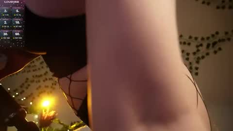 Meg  online show from December 23, 2025, 9:18 am