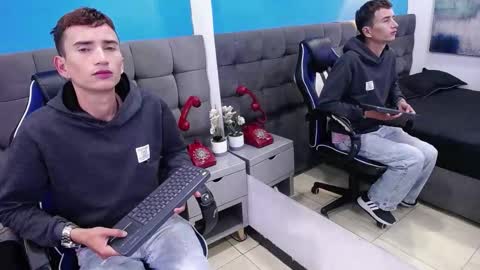 Iam Smith  online show from January 10, 2026, 11:45 am