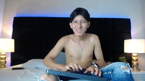 I A M   S M I T H S online show from February 23, 2026, 4:54 am