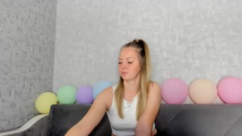 Venus online show from October 30, 2025, 8:27 am