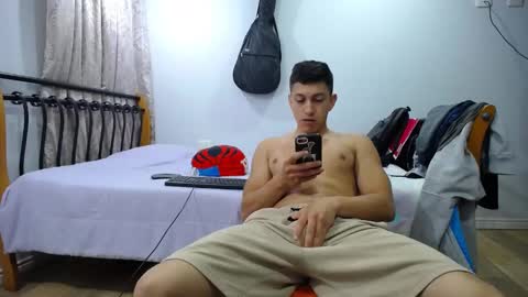 iam_yourbabyprincess_xd online show from January 20, 2025, 6:53 am